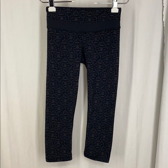 LUCY XS Hatha PowerMax Black Gray Capri Legging - Picture 1 of 7